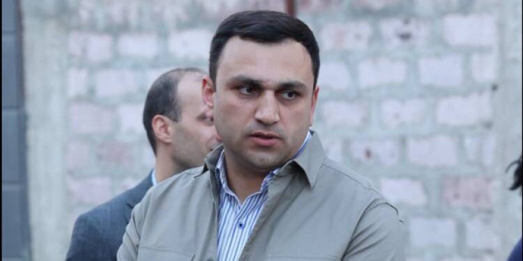 Էջմիածնի համայնքապետի ՔՊ-ական թեկնածու Արգիշտի Մեխակյանը դեպրեսիայի մեջ է. «Հրապարակ»