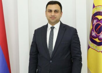 «Թող Էջմիածինն ապրի, վեհանա և հավերժ փայլի իր 2710-ամյա փառքով»․ Մեխակյանի ուղերձը