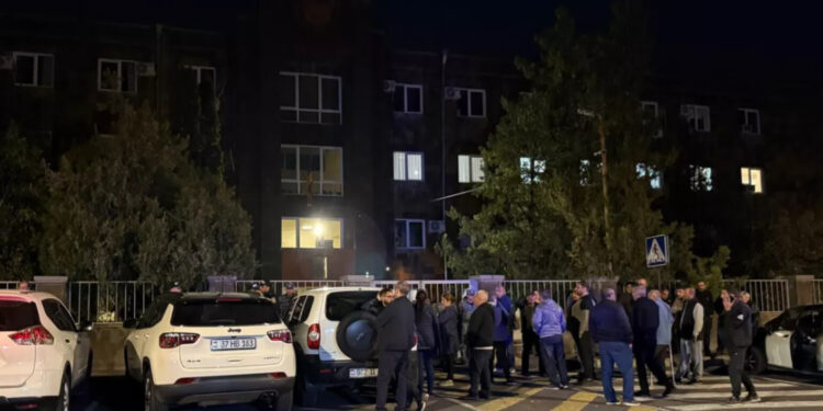 Անհետ կորած զինծառայող Սարգիս Ղուկասյանի հորեղբայրը կալանավորվեց 1 ամիս ժամկետով