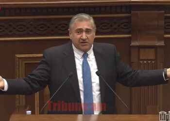 Լավ ա Ալեն Սիմոնյանը չկա, իր դափնիները պռճոկում, լցնում եք ձեր բորշչի մեջ. ծաղրում են Ռուբինյանին. տեսանյութ