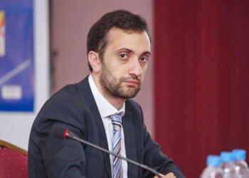 «Իրազեկ քաղաքացիների միավորում» ՀԿ-ն է պահանջել քննել հավաքին մասնակցել պարտադրելու մասին Տեր Արամ քահանայի հայտարարությունները. հայտարարություն