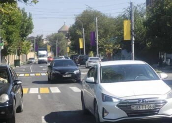 Արգիշտի Մեխակյանը Էջմիածինը զարդարել է Փաշինյանի սրտով. «Հրապարակ»