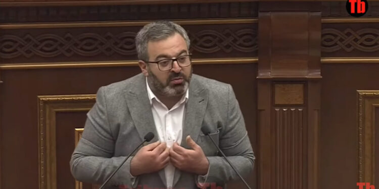 Եթե շտապօգնության մեքենան ժամերով չի հասնում հիվանդին, ի՞նչ առողջապահության մասին է խոսքը. Դանիելյան. տեսանյութ