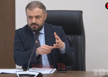 Ինչի՞ են մեր երեխեքը դարձել հասուն մարդիկ, բայց աղքատ, կրթություն չեն ստացել. Պապոյան. տեսանյութ