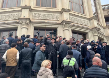 Փորձում է հոգեբանական ճնշում բանեցնել Վաղարշապատի ընտրություններից առաջ. «Փաստ»