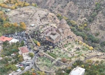 Անհենարան իշխանություն, անաջակից հանրահավաք եկեղեցում. «Փաստ»