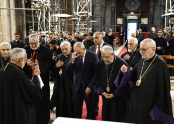 Փաշինյանը Տանն Կիլիկիո Կաթողիկե Հայոց կաթողիկոս-Պատրիարքի և Լևոնյան վարժարանի սաների հետ քննարկել է հայ-ադրբեջանական հարաբերությունները