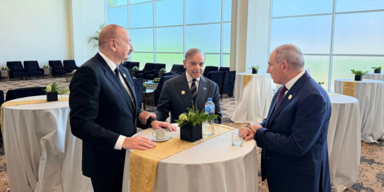 Նիկոլ Փաշինյանն ու Ալիևը Շարմ էլ Շեյխում զրուցել են. միացել է նաև Պակիստանի վարչապետը