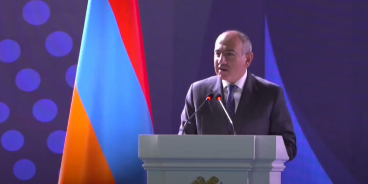 «Արաքս գետից ավազ արդյունահանելով՝ տարածքային ամբողջականության խախտման խնդիրներին ենք առնչվում». Նիկոլ Փաշինյան