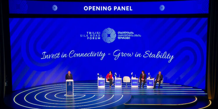 «Եվ ահա խաղաղությունը եկել է մեր տարածաշրջան. մեզ մնում է ավելի շատ բեռներ, ավելի շատ խողովակաշարեր, էլեկտրահաղորդման գծեր և բարեկեցություն բերել Հարավային Կովկաս». Փաշինյան