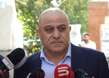 Լարվածության ու վախի մթնոլորտի վերացման համար ի՞նչ կանեք. լրագրողի հարցը` Փարաքարի նոր համայնքապետին. տեսանյութ