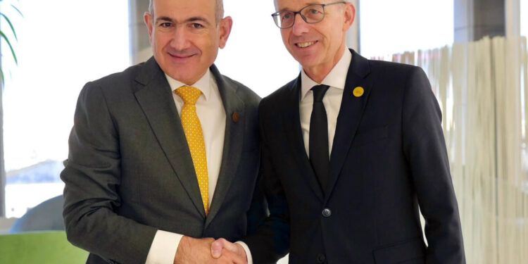 Փաշինյանն ու Լյուքսեմբուրգի վարչապետը քննարկել են Հայաստան-Ադրբեջան խաղաղության գործընթացը