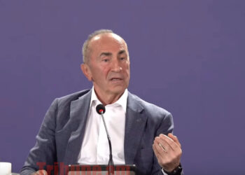 Փամփերսներով գնում են Սպիտակ տուն. Քոչարյանը ծաղրում է. տեսանյութ