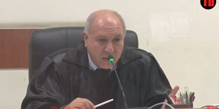 Բոլորս ցանկացած պահի կարող ենք աղոթք անել, բացառությամբ դատական նիստի ընթացքում. դատավոր. տեսանյութ