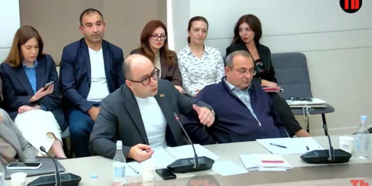 Երիկամը ծախում եք, iPhone 17 եք առնում. Մամիջանյանը՝ Շուշիի, Հադրութի դեօկուպացիայի մասին. տեսանյութ