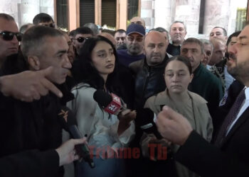 Վարորդների ու Պապոյանի վեճը. Մի հատ հարցի լուծում չենք տեսել, ի՞նչ վստահ լինենք, որ էս հարցը կլուծեք. տեսանյութ