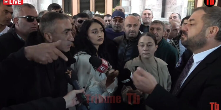 Վարորդների ու Պապոյանի վեճը. Մի հատ հարցի լուծում չենք տեսել, ի՞նչ վստահ լինենք, որ էս հարցը կլուծեք. տեսանյութ