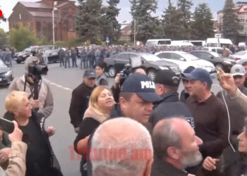 Ծեծկռտուք` քաղաքացիների միջև, Գյումրիում մթնոլորտն ավելի է թեժանում. տեսանյութ