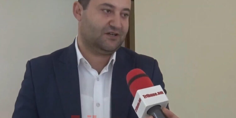 Ամեն օր Աստծուց խնդրում եմ միտք, իմաստություն. ՔՊ պատգամավորը վնասել է ոտքը. տեսանյութ