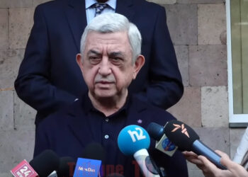 Դուք ինձ ստիպում եք, որ մեկնաբանեմ 1-ին նախագահին, 2-րդ նախագահին, ես հո մեկնաբան չե՞մ. տեսանյութ