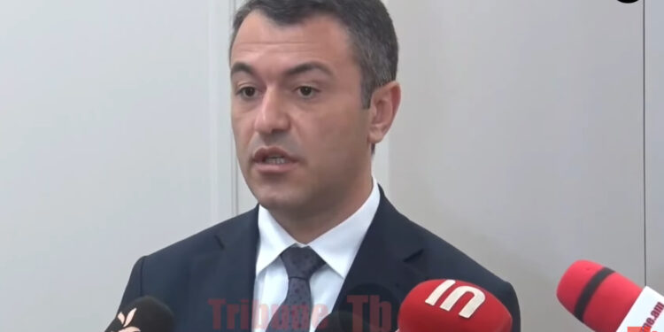 Որտե՞ղ է գրված, որ եկեղեցում ծափահարություններն արգելված են․ Կադաստրի կոմիտեի ղեկավարը՝ Հովհաննավանքի պատարագի մասին. տեսանյութ