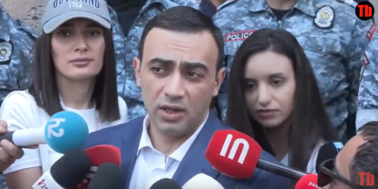 6,6 մլն դոլար՝ ֆեյքերի ՊՈԱԿ-ին. Տարոն Չախոյանը հարստացել է. տեսանյութ