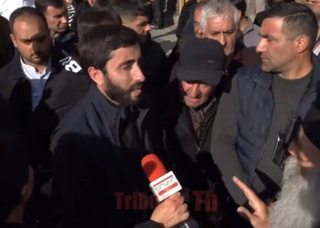 Իմ օծումը ո՞վ ա վերցրել. կարգալույծի անշնորհք պահվածքը՝ հայր Շնորհքի հետ. տեսանյութ