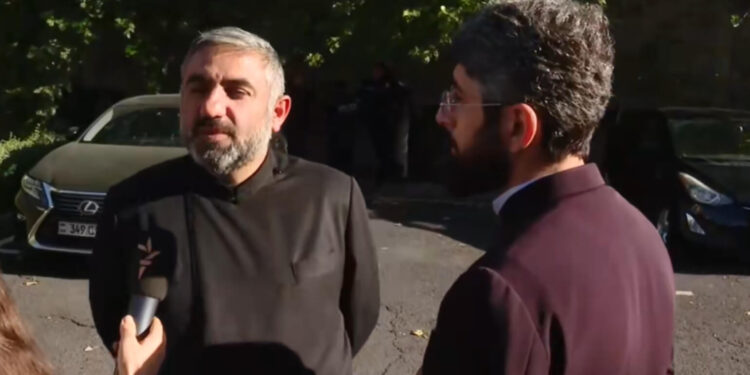 Սաղմոսավանքի հոգևոր հովիվ Տեր Փառեն քահանա Առաքելյանը ազատ է արձակվել. տուն է գնում՝ վկայի կարգավիճակով