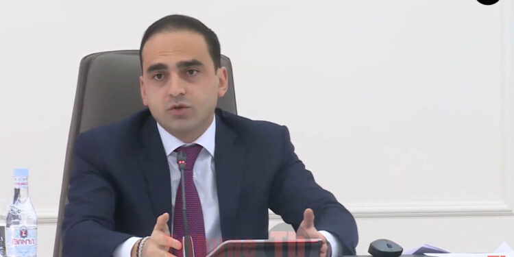 Եկե´ք ծուռը նստենք, դուզը խոսանք, մարդիկ մեզնից ակնկալիքներ ունեն, հերի´ք եղավ․ Ավինյան. տեսանյութ