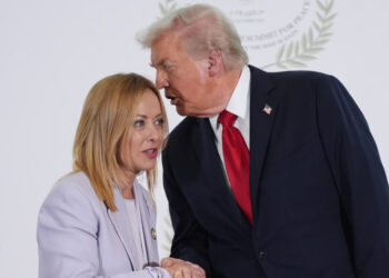 Ո ՞վ է այս կինը․ Թրամփը կատակով ողջունել է Իտալիայի վարչապետին և նրան «հրաշալի կին» անվանել