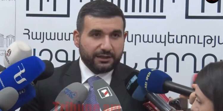 Էդ հավաքված շայկան, քֆուրչի զանգվածը. ինչպես է գյումրեցիների մասին խոսում ՔՊ-ականը. տեսանյութ