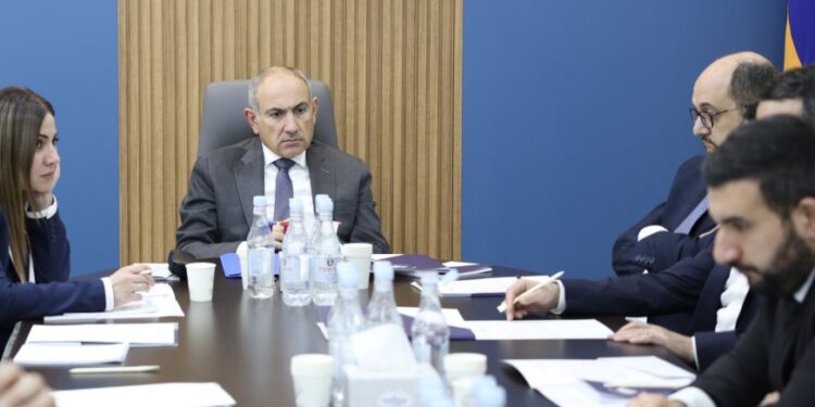 ՔՊ-ում այս օրերին Փաշինյանի մասնակցությամբ «չիստկա է» իրականացվում. «Իրավունք»