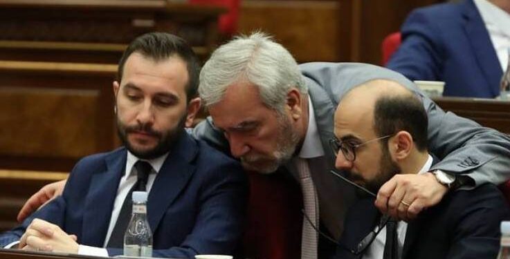 Անդրանիկ Քոչարյանին երաշխավորել է Հայկ Կոնջորյանը. «Հրապարակ»