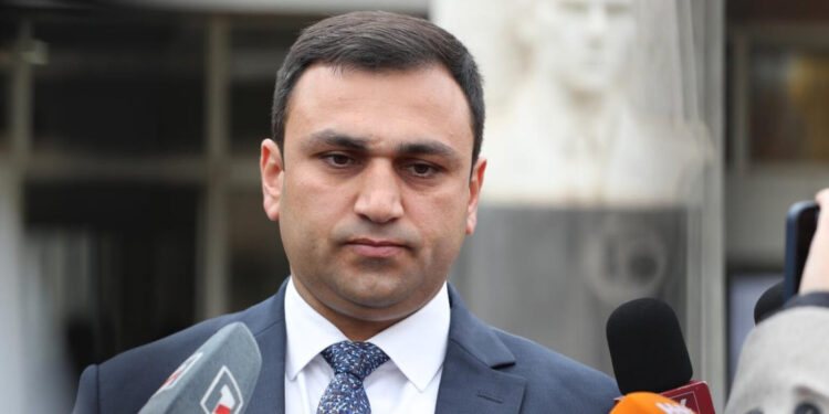 «Եթե Նիկոլ Փաշինյանը որոշեց ՀՀ-ում որևէ տեղ հավաք անցկացնել, ՀՀ-ում չկա որևէ մեկը, որ կարողանա չարտոնել»․ Արգիշտի Մեխակյան