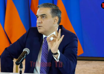 «Պրիվետ, Ռոբի» տակից չեն կարողանում դուրս գալ, Սոնային սպանեցին, տեսեք ոնց է տակից դուրս գալիս. տեսանյութ