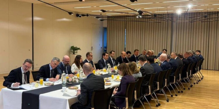 Հաջիևը ՆԱՏՕ-ի գլխավոր գրասենյակում քննարկել է Հայաստան-Ադրբեջան հարաբերությունների կարգավորման հարցերը