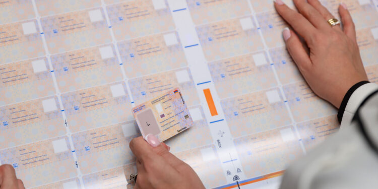 Հաստատվել են նույնականացման քարտի նոր արտաքին տեսքն ու անվտանգային բաղադրիչները