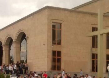 Թբիլիսյան խճուղու «Կյանքի խոսք» եկեղեցում 32-ամյա կինը դшնակաhարել է 57-ամյա մորաքրոջը