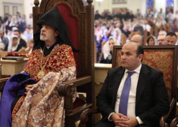 Նարեկ Մկրտչյանն ԱՄՆ-ում Հայաստանյայց Առաքելական Սուրբ Եկեղեցու Արևմտյան թեմի Սրբոց Ղևոնդյանց առաջնորդանիստ մայր տաճարում մասնակցել է պատարագին