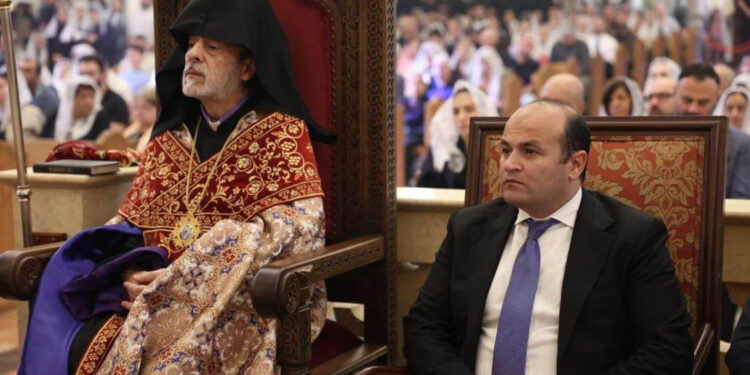 Նարեկ Մկրտչյանն ԱՄՆ-ում Հայաստանյայց Առաքելական Սուրբ Եկեղեցու Արևմտյան թեմի Սրբոց Ղևոնդյանց առաջնորդանիստ մայր տաճարում մասնակցել է պատարագին