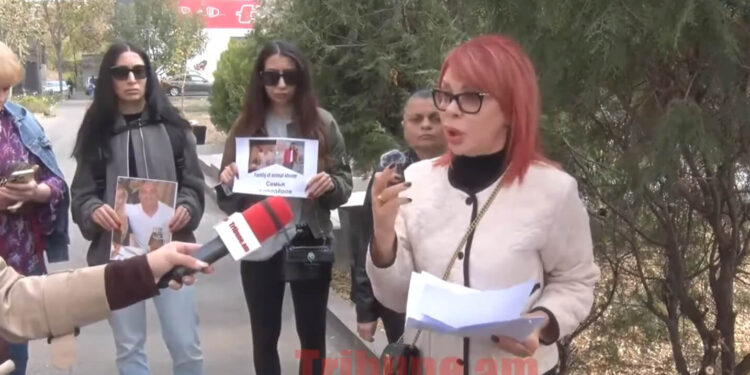 Հիմա ցուլը գա, սրա կնգան ի՞նչ անի. ասում ա՝ լավ եմ արել, դու իմ աղավնուն կերել ես. տեսանյութ