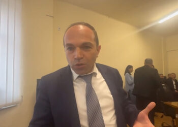 Հորեղբորս թոռն ա. բարեկամներով եկել են՝ ՀԷՑ-ին լիցենզիայից զրկելու. տեսանյութ