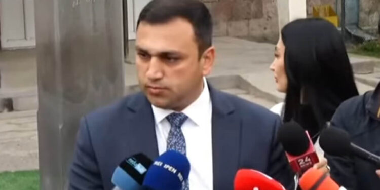 Արցախը հանձնելը դիլեմա են սարքել. Մեխակյանը՝ հոր սկզբունքները դավաճանելու մասին. տեսանյութ