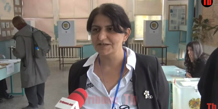 Չեմ նկատել, չեմ ֆիքսել. 14/17-ի նախագահը՝ թիվ 7-ի քվեաթերթիկը ցույց տալու մասին. տեսանյութ