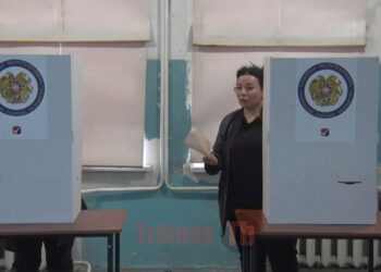 Մամայիս էի ցույց տալիս քվեաթերթիկը, որ իմանար ոնց աներ, ջանա, նորմալ ա ամեն ինչ. խախտում՝ 14/17-ում. տեսանյութ