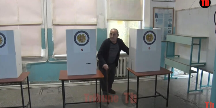 Վերջին անգամ եմ ընտրում. ընտրողը քվեարկեց հանուն Աստծո. տեսանյութ