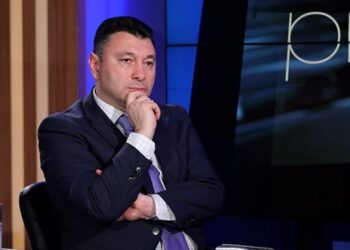 «Ո՞նց կարելի է հանդիպել մեկի հետ, ով քո հոգևոր ծնողին ավազանի անունով է դիմում». Շարմազանով