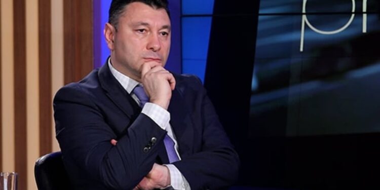 «Ո՞նց կարելի է հանդիպել մեկի հետ, ով քո հոգևոր ծնողին ավազանի անունով է դիմում». Շարմազանով