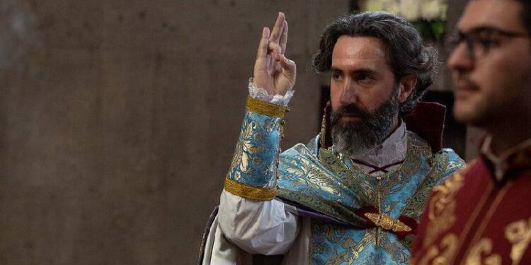 «Դատապարտում եմ ուխտադրուժ և նենգադավ Սրբազան Հայրերին, ովքեր այսօր հանդես եկան կանոնազանց ընթացքով». Հայր Ասողիկ