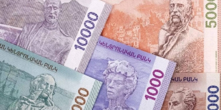 Ամուսինները հուշանվեր թղթադրամներով վճարել են հեղուկ գազի դիմաց և Արենիի կրպակներից մեկում. նրանք հայտնաբերվել և ձերբակալվել են